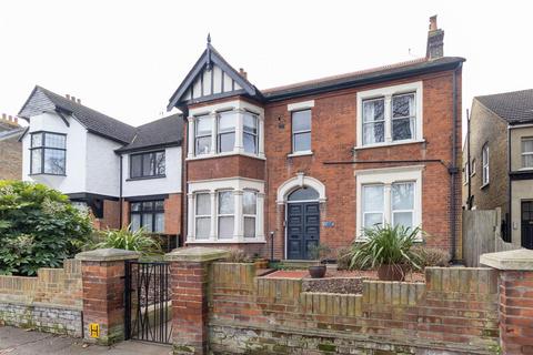 4 bedroom house for sale, Victoria Avenue, Southend-On-Sea SS2