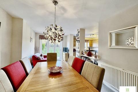 3 bedroom semi-detached house for sale, Silverbirch Road, Durham TS26