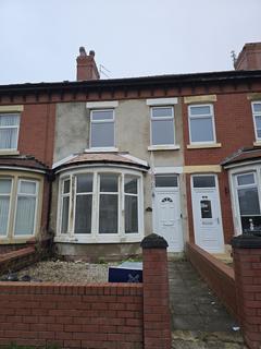 4 bedroom terraced house to rent, London Road, Blackpool FY3