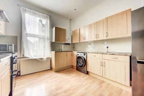 2 bedroom flat to rent, Dawes Road, London SW6