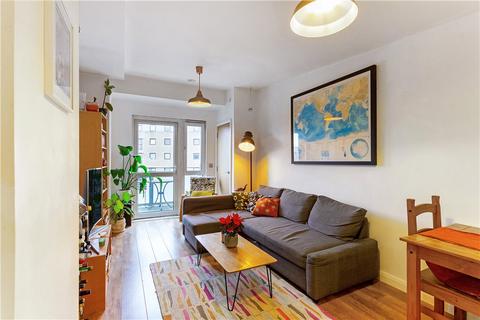 2 bedroom flat for sale, Sharpley Court, 8A Pocock Street, London, SE1