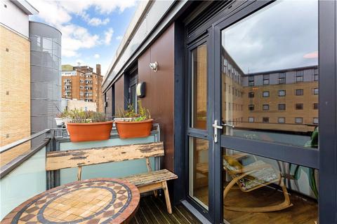 2 bedroom flat for sale, Sharpley Court, 8A Pocock Street, London, SE1