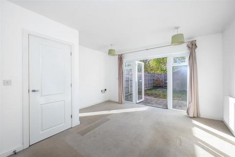 2 bedroom house for sale, Carter Drive, Broadbridge Heath RH12