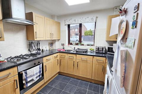 2 bedroom townhouse for sale, Park Road, South Wigston