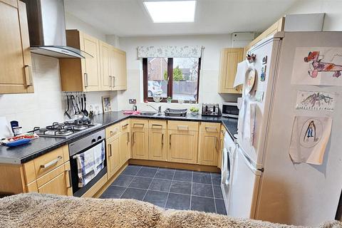 2 bedroom townhouse for sale, Park Road, South Wigston