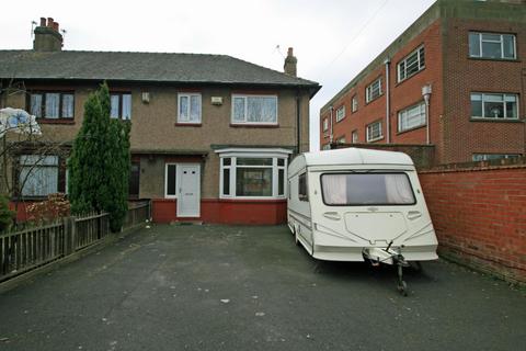 3 bedroom terraced house to rent, Park Road South, Middlesbrough