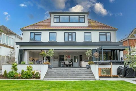 5 bedroom detached house for sale, Wyatts Drive, Thorpe Bay, Essex, SS1