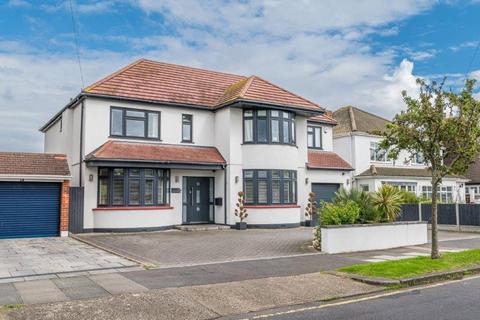 5 bedroom detached house for sale, Wyatts Drive, Thorpe Bay, Essex, SS1