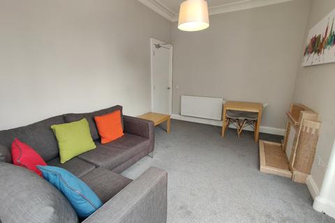 2 bedroom property to rent, Rossie Place, Edinburgh, EH7