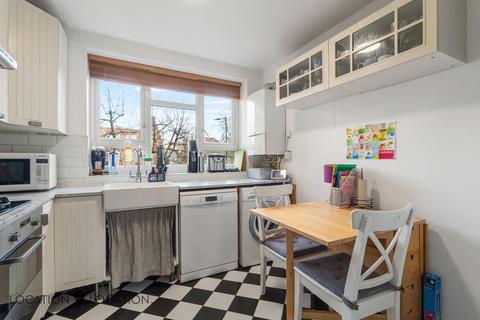 139 Lordship Road, London, N16 5HF