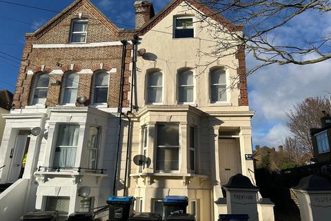 1 bedroom flat to rent, North Avenue, Ramsgate, CT11