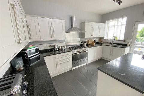 3 bedroom house to rent, Broken Cross, Macclesfield