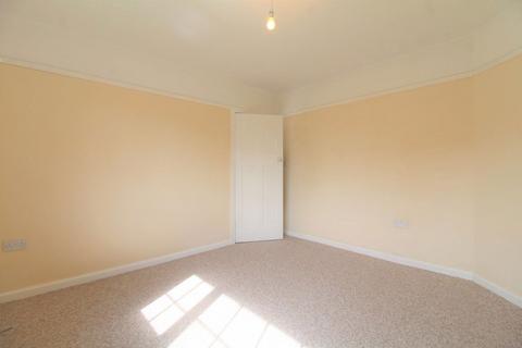 3 bedroom bungalow to rent, Sutton Passeys Crescent, Nottingham, NG8 1BU