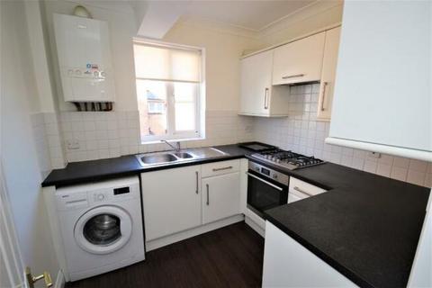 2 bedroom apartment to rent, Chapel Street, Billericay