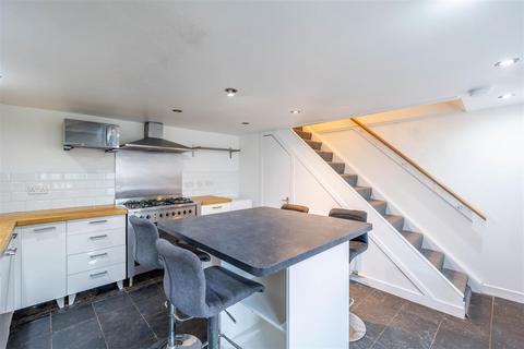 63 Angus Road, Scone, Perth, PH2 6RB