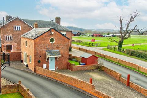 2 bedroom barn conversion for sale, Overton Road, Bangor-On-Dee.