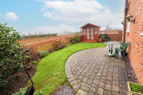 2 bedroom barn conversion for sale, Overton Road, Bangor-On-Dee.