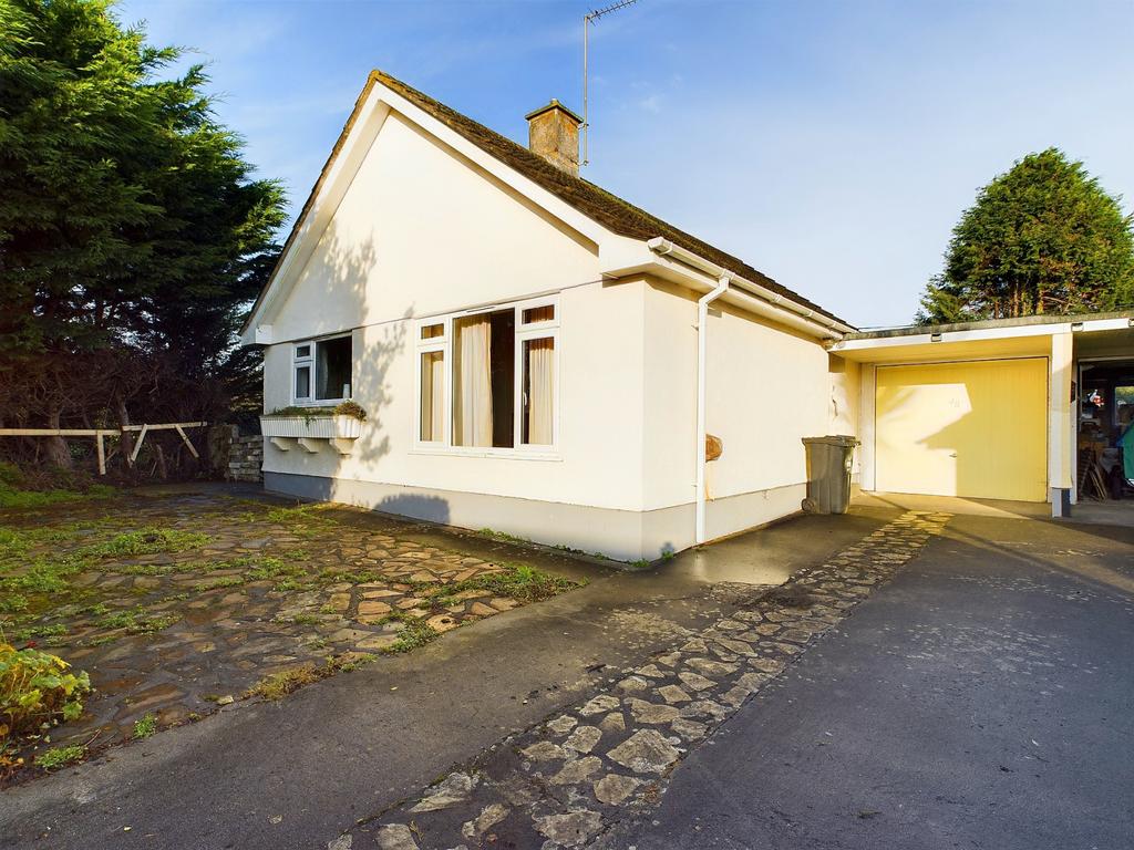 2 Bedroom Bungalow for Sale