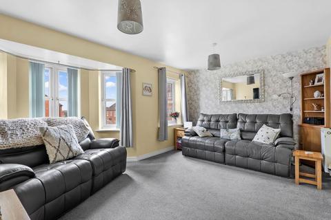 4 bedroom end of terrace house for sale, 25 Dace Road, Broomhall, Worcester. WR5 3FD