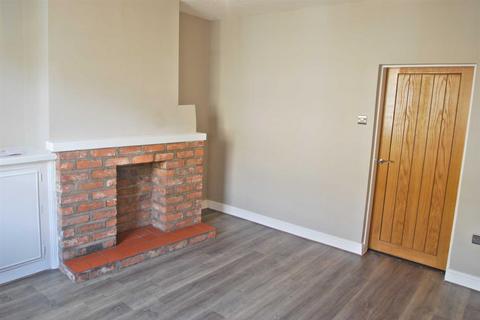 2 bedroom terraced house to rent, Water Street, Bollington