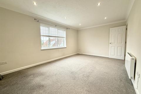 1 bedroom flat for sale, High Street, Stalham NR12