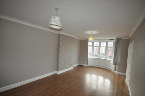 2 bedroom detached house to rent, Beechwood Road, West Bromwich