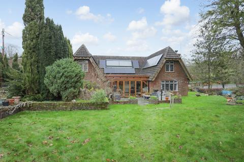 4 bedroom barn conversion for sale, The Street, Denton, CT4