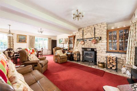 4 bedroom equestrian property for sale, Newton Road, Rushden, Northamptonshire, NN10