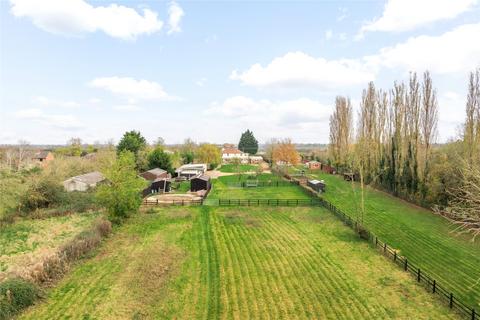 4 bedroom equestrian property for sale, Newton Road, Rushden, Northamptonshire, NN10