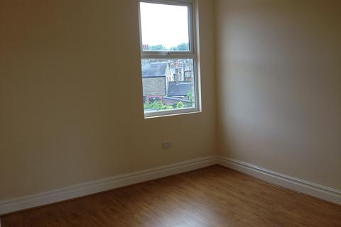 1 bedroom flat to rent, Crescent Road, London N22