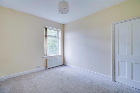 14 Darnley Avenue, Wakefield, WF2 9QJ