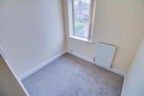 14 Darnley Avenue, Wakefield, WF2 9QJ
