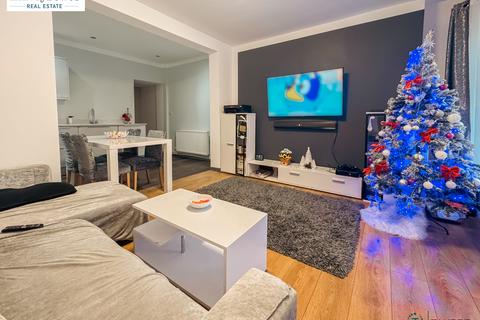 3 bedroom semi-detached house for sale, Oliver Road, Newport NP19