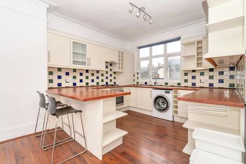 3 bedroom maisonette for sale, Spencer Square, Ramsgate, CT11