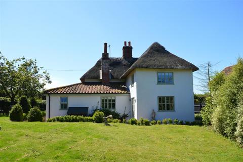 4 bedroom cottage for sale, Church Road, Leiston IP16