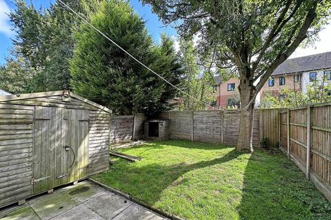 3 bedroom end of terrace house for sale, Brentwood Avenue, Timperley