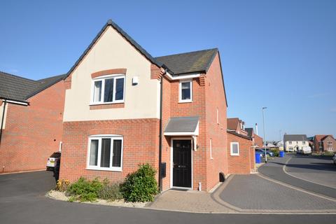 3 bedroom detached house to rent, Upton Drive, Stretton DE14