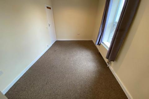 Studio to rent, Bond Street, Trowbridge, Wiltshire