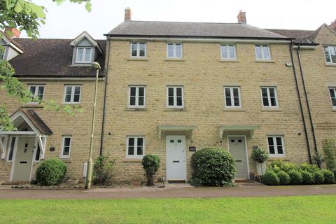 4 bedroom townhouse to rent, London Road, Chipping Norton OX7