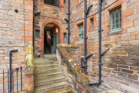 1 bedroom flat to rent, Well Court, Dean Village, Edinburgh, EH4