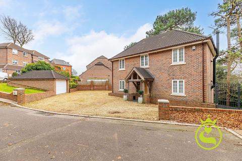 4 bedroom detached house for sale, Glenmount Drive, Poole BH14