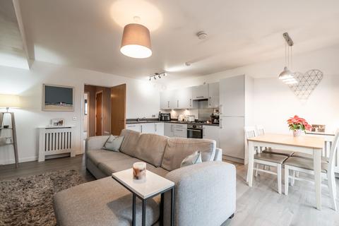 Flat 8, 22 Anderson Place, Edinburgh, EH6 5FR