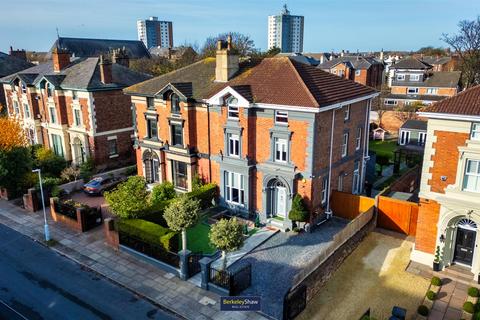 Alexandra Road, Waterloo, Liverpool