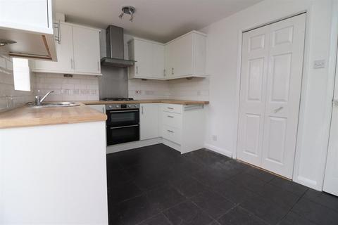 2 bedroom semi-detached house to rent, Prunella Drive, Lower Darwen, Darwen, BB3 0QB