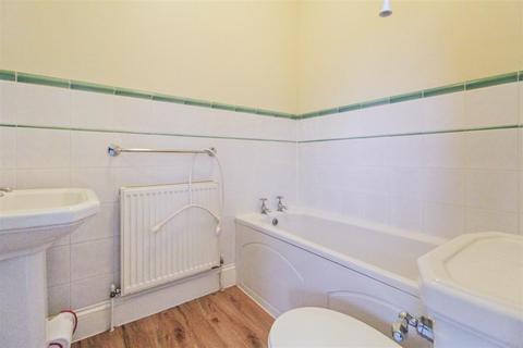 2 bedroom flat to rent, 1 Callis Court Road, BROADSTAIRS