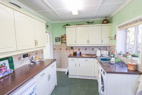 3 bedroom bungalow for sale, 57 North Trade Road, Battle, TN33