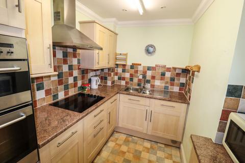 1 bedroom flat for sale, St Leonards Avenue, Hayling Island