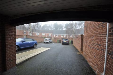 2 bedroom property to rent, Murdoch Drive, Kingswinford