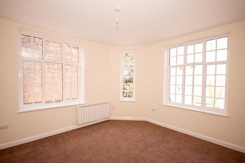 2 bedroom flat to rent, Sittingbourne, Kent, ME10