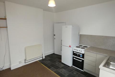 1 bedroom flat to rent, Central Parade, Herne Bay, CT6